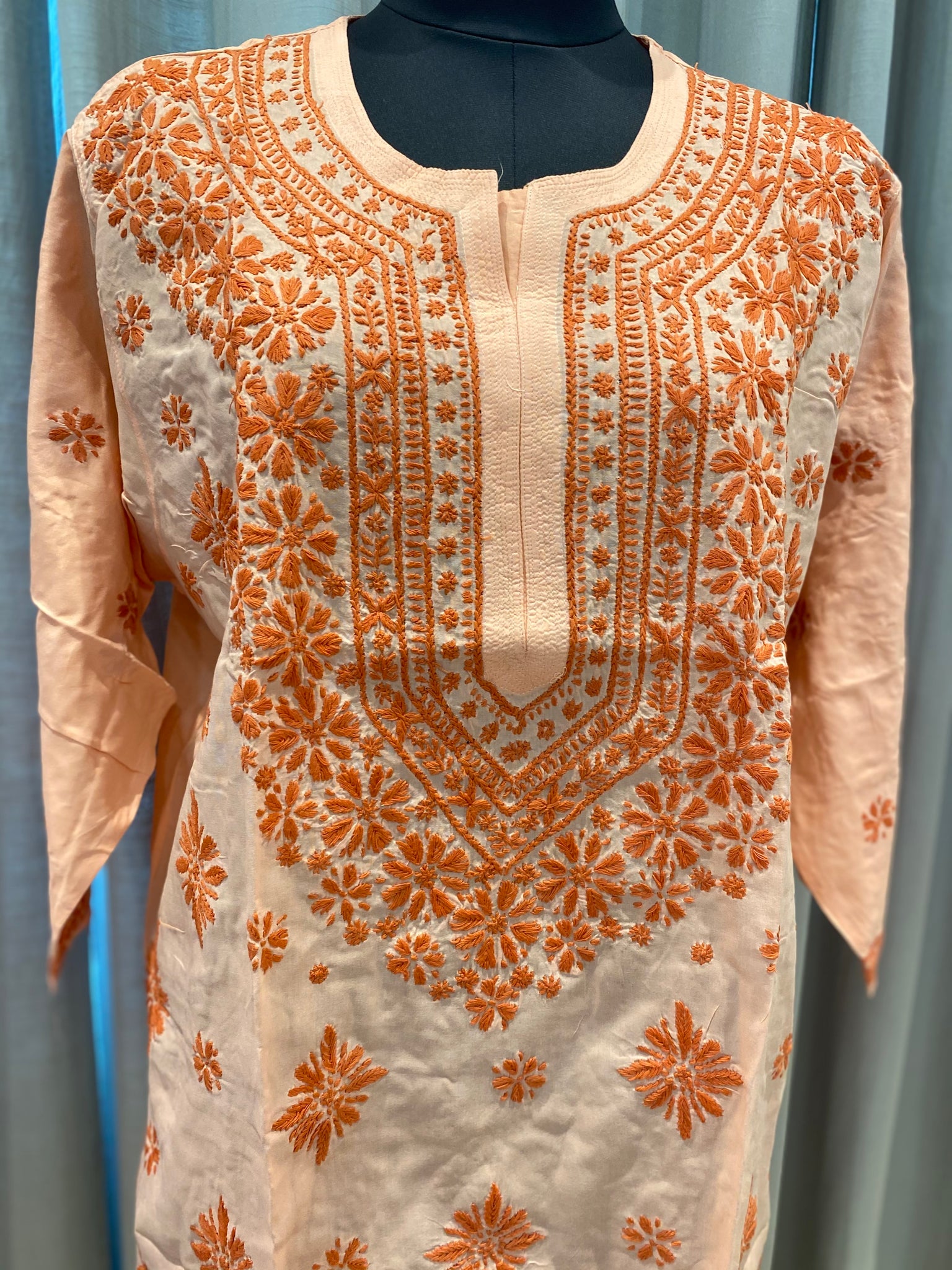 Lucknowi Fashion Georgette HeavyWork Beautiful Elegant Chikan Embroidery Chikankari  Short Kurti ( Color May Be Slightly Different From The Images)